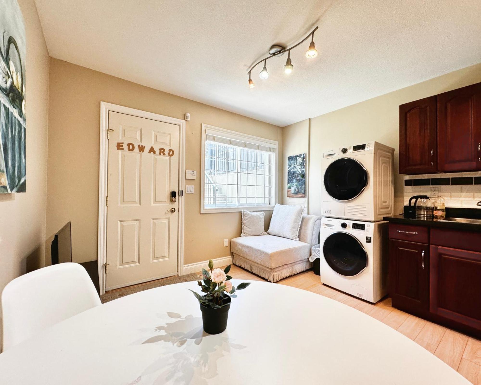 Cozy 1Bedroom Suite Near Downtown Vancouver Exterior photo